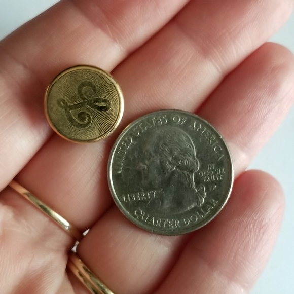 Vintage button mates by Dante button covers initial monogram gold tone - Picture 3 of 7